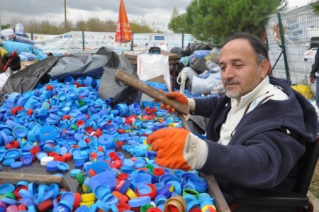 Mavi kapağın, tekerlekli sandalyeyle umuda dönüşen hikayesi