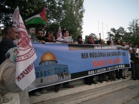 Mazlumder, İsrail'in Gazze Saldırısını Protesto Etti