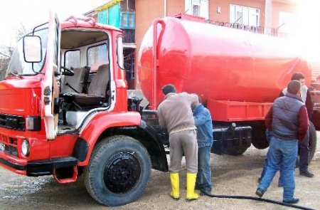 Mazot Tankından İtfaiye Yaptılar
