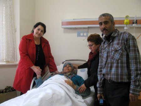 Me-Va Kadın Kolları üyelerinden Gazzeli yaralılara ziyaret