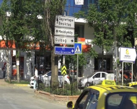 Mecidiyeköy’de şüpheli paket paniği (Özel)