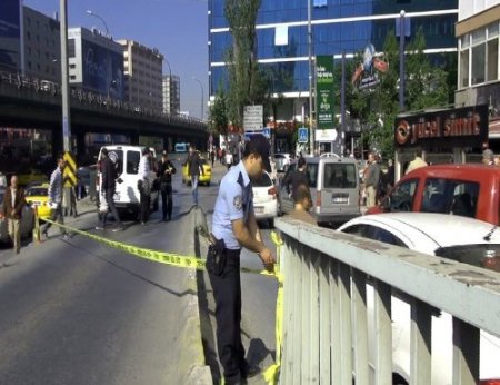 Mecidiyeköy’de şüpheli paket paniği (Özel)