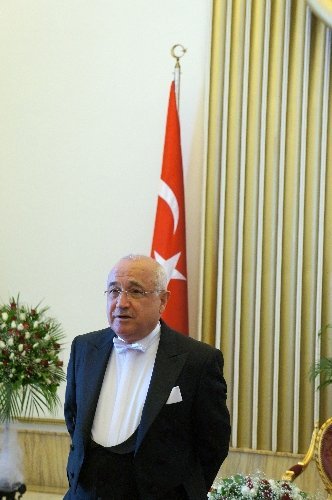 Meclis Başkanı Çiçek: Herkes bu süreci iyi değerlendirip, çözüme katkı sunmalı