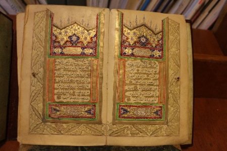 Meclis Kütüphanesi nadide eserlere de ev sahipliği yapıyor