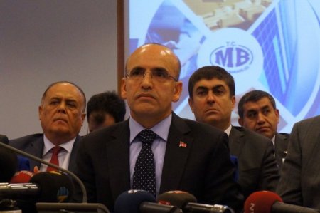 Meclis Plan ve Bütçe Komisyonu'nda limonlu protesto