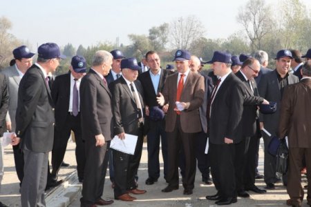 Meclis üyeleri, Sakarya’nın elektriğini üretecek santrali gezdi