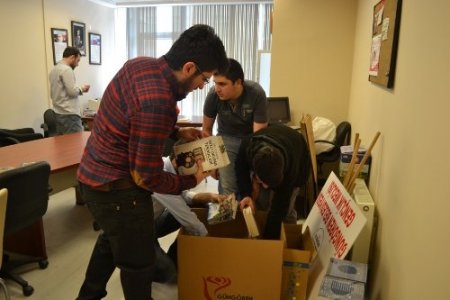 Meclis üyelerinden Doğu'daki kardeşlerine kırtasiye yardımı