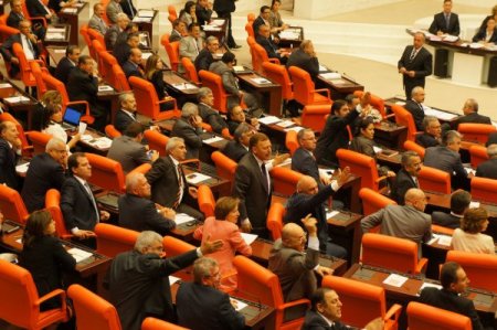 Meclis'te kapalı oturumdan dolayı güvenlik artırıldı