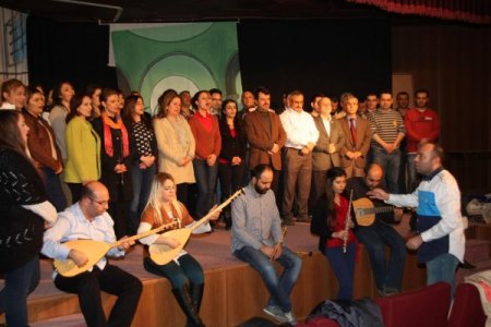 Medeniyetler Korosu'ndan 'çözüm sürecine' Kürtçe şarkılı destek