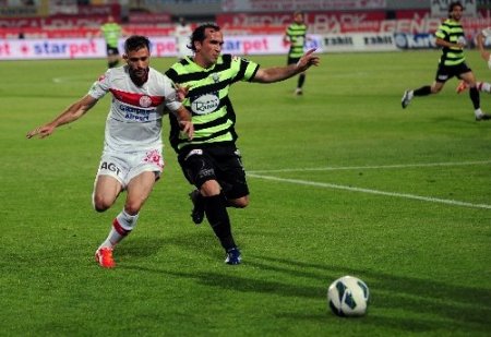 Medical Park Antalyaspor: 1 - Akhisar Belediyespor: 0 (İlk yarı)
