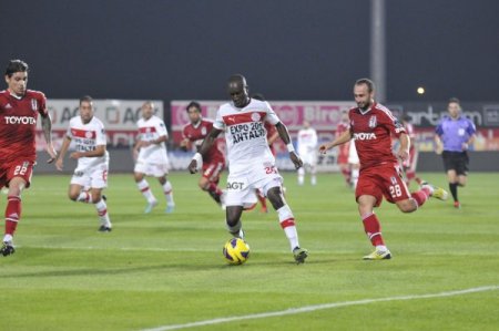 Medical Park Antalyaspor: 1- Beşiktaş: 2 (İlk yarı)