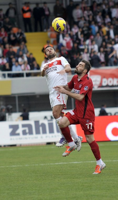 Medical Park Antalyaspor: 2 - Gaziantepspor:1 (İlk yarı)
