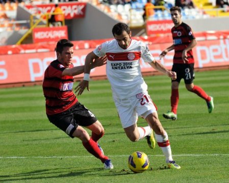 Medical Park Antalyaspor: 2 - Gençlerbirliği: 4 (İlk yarı)