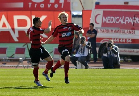 Medical Park Antalyaspor: 2 - Gençlerbirliği: 4 (İlk yarı)