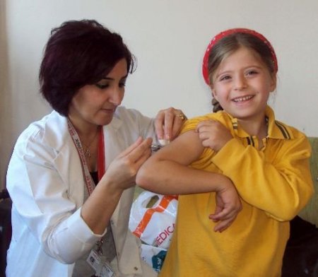 Medical Park Hastanesi, Öğrencileri Gribe Karşı Aşılıyor