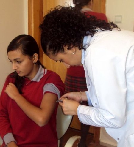 Medical Park Hastanesi, Öğrencileri Gribe Karşı Aşılıyor