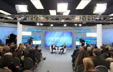 Medvedev: Barack'a Bizi Cevap Vermek Zorunda Bırakmayın Demiştim