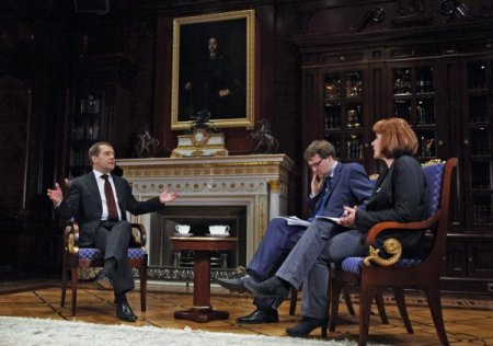 Medvedev: Batılılar muhalefeti silahlandırdıkça, Suriye’de barış olmayacak