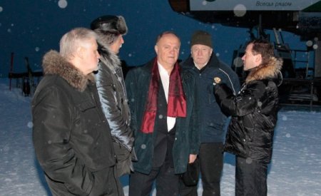 Medvedev Liderlerle Soçi'de Görüştü; İşsizlik Sorununa Çözüm İstedi