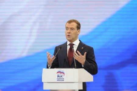 Medvedev Oy Birliği İle Birleşik Rusya’nın Başkanı Seçildi