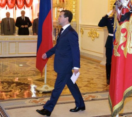 Medvedev Rüşvetle Mücadelede Başarılı Olamadığını İtiraf Etti