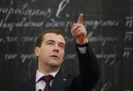 Medvedev: Yeni Nesli Çok Kıskanıyorum