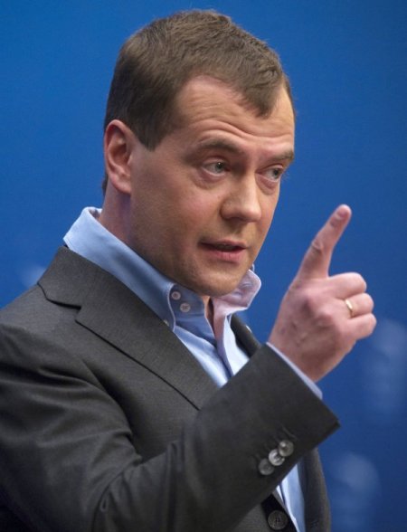 Medvedev’den Abd Başkan Adayına “kafanı Kullan” Eleştirisi