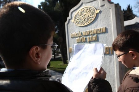Mehmet Akif Ersoy Aniti Acildi