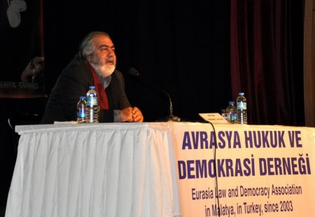 Mehmet Altan: Türkiye insanı, siyaset ne isterse onu konuşuyor