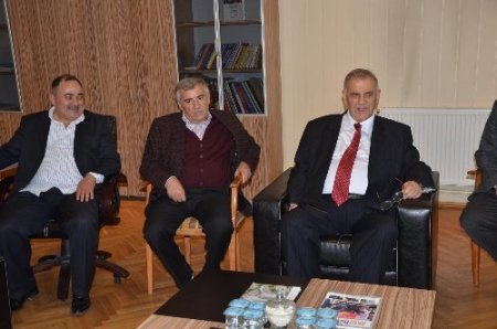 Mehmet Keçeciler, Konyalılar'ı Özal'ı anma programına davet etti