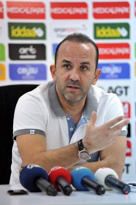 Mehmet Özdilek: Karabükspor maçı bizim için kazanılması gereken bir müsabaka