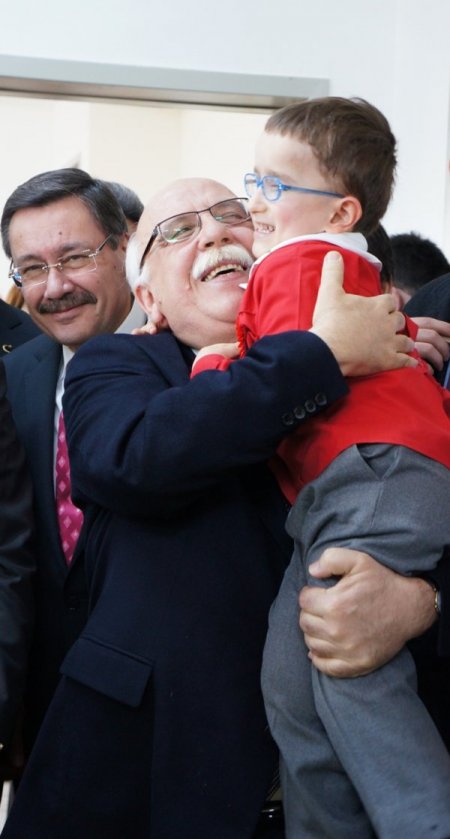 Melek İpek İlk ve Ortaokulu törenle açıldı