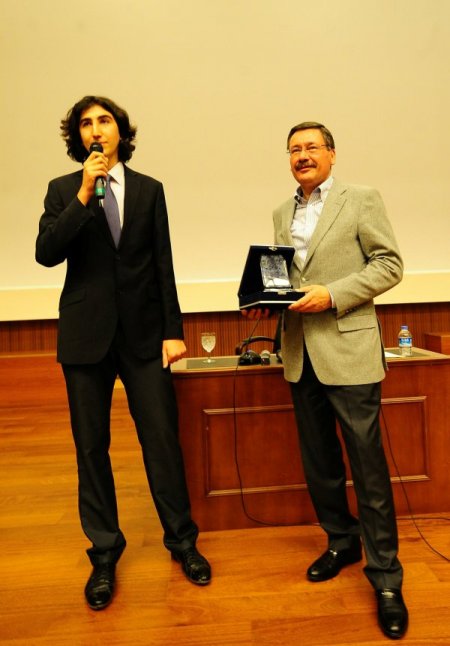 Melih Gökçek: Türkiye'de Başbakan'dan sonra en aykırı tipim