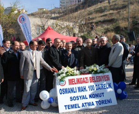 Melikgazi'de 100 dairelik kentsel dönüşümün temeli atıldı