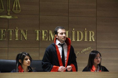 Melikşah Üniversitesi'ndeki sanal duruşma gerçeğini aratmadı