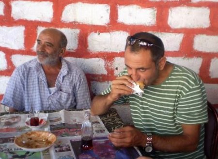 Memati Dostlarıyla Hasret Giderdi