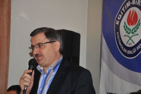 Memur-Sen Genel Başkanı Gündoğdu: Başörtüsü yasağı sona ermeli