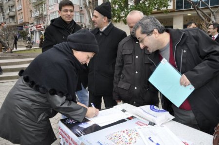 Memur-Sen’den kıyafet özgürlüğü için 10 milyon imza kampanyası