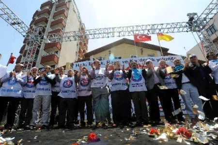 Memur-Sen'in Çanakkale'deki 1 Mayıs kutlaması bayram havasında geçti