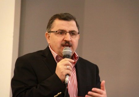 “Memurun ne giydiğine değil ne yaptığına bakmak lazım”