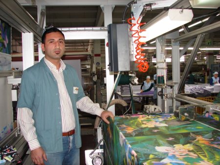 Menderes Tekstil’den dünya rekoru: Günde 400 kilometre bez üretiyor