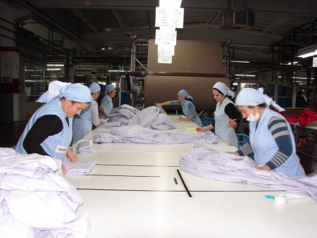 Menderes Tekstil’den dünya rekoru: Günde 400 kilometre bez üretiyor