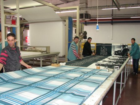 Menderes Tekstil’den dünya rekoru: Günde 400 kilometre bez üretiyor