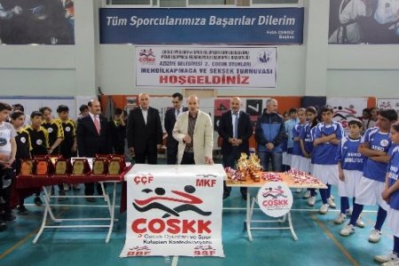 Mendil kapmaca yarışları final karşılaşmalarıyla sona erdi