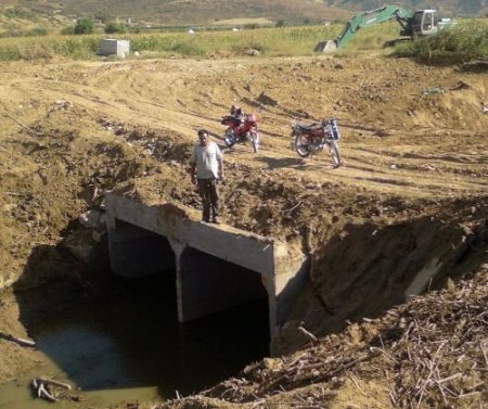 Menfez Köprüsü Çiftçilerin Yolunu 8 Kilometre Kısalttı