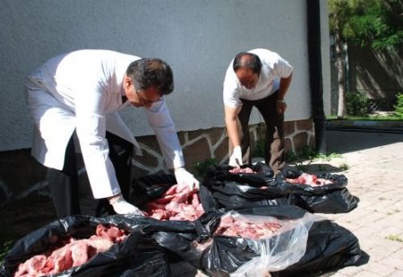 Meram Belediyesi 200 Kilo Bozuk Ete El Koydu