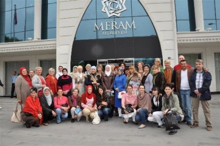 Meram Belediyesi'nin Boşnak kursiyerleri Konya'da