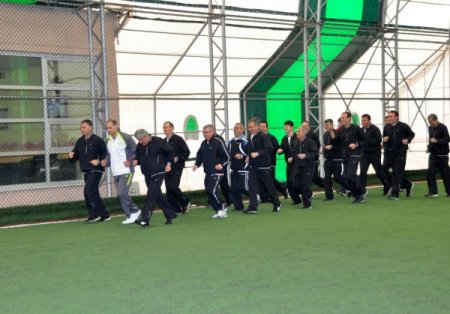 Meram Zabıtası güne sporla başlıyor