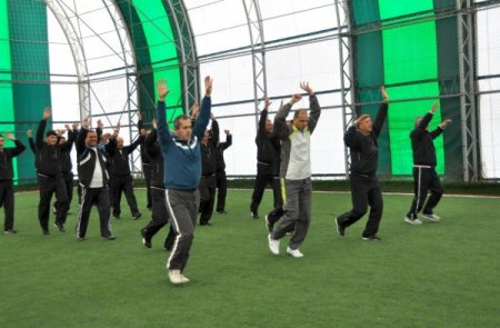 Meram Zabıtası güne sporla başlıyor