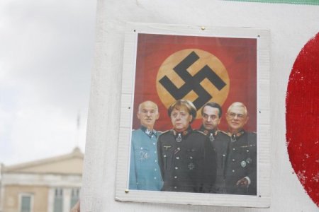 Merkel, Atina'da Yunanistan'a umut verdi